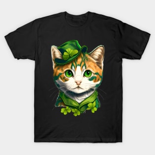 Lucky Beautiful Cat Lady Cat Girl St. Patrick's Day T-Shirt